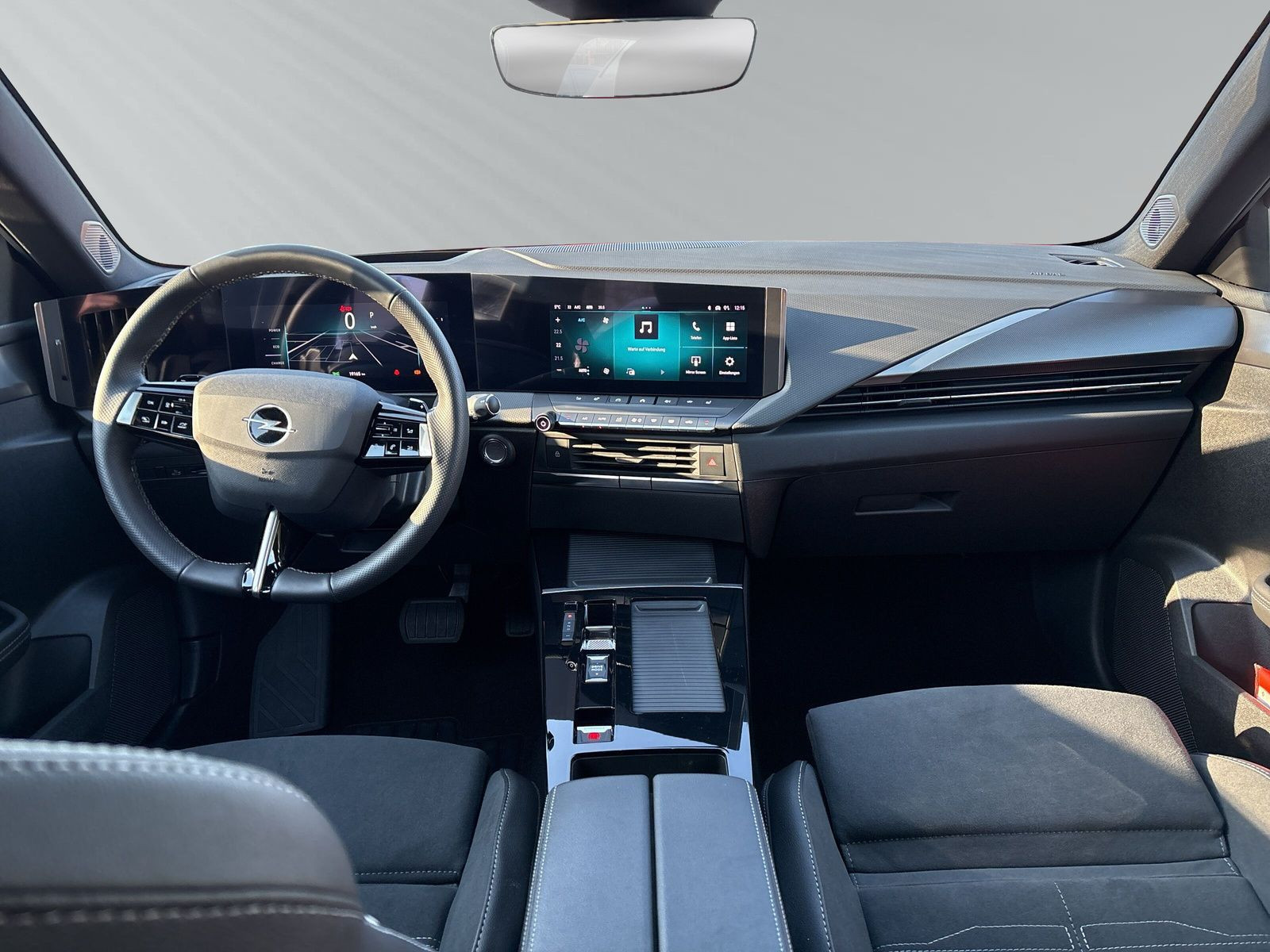 Astra L SST GS 1.2 Hybrid 48V100kW eDCT6+SHZ+LHZ+NAVI++