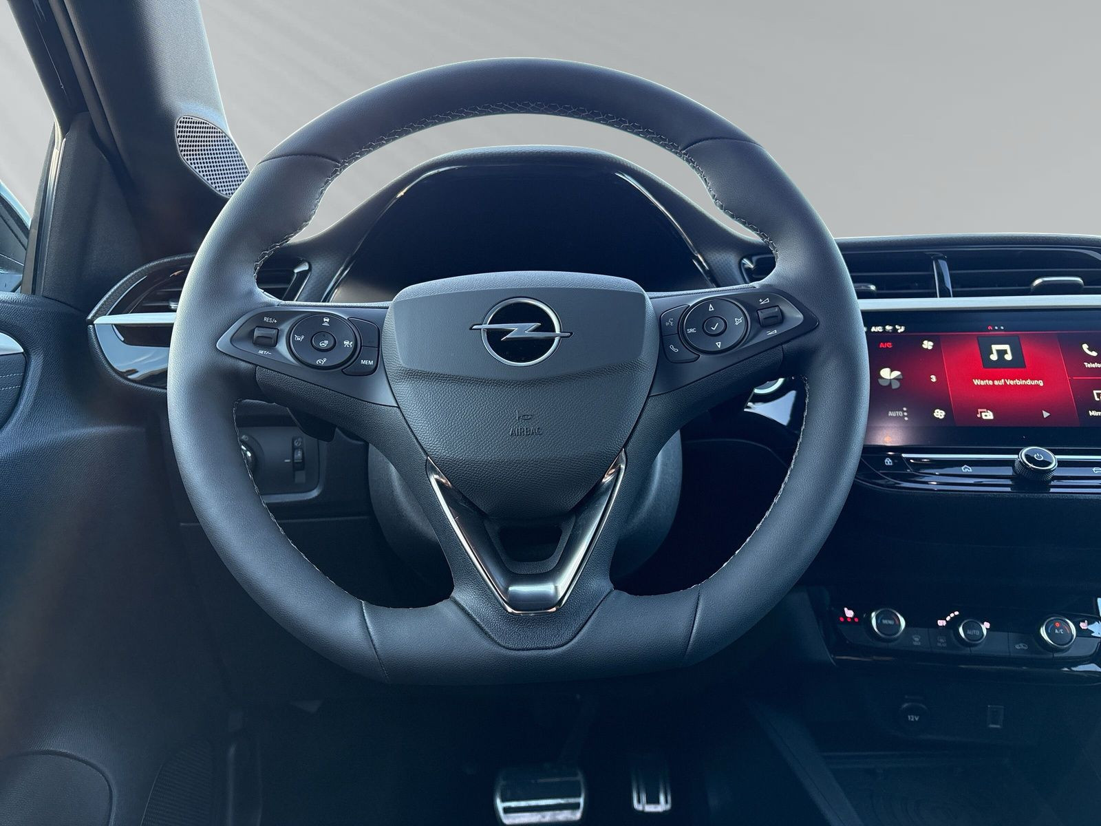 Corsa F GS 1.2 Hybrid 48V 100kW eDCT6+SHZ+LHZ+NAVI+++