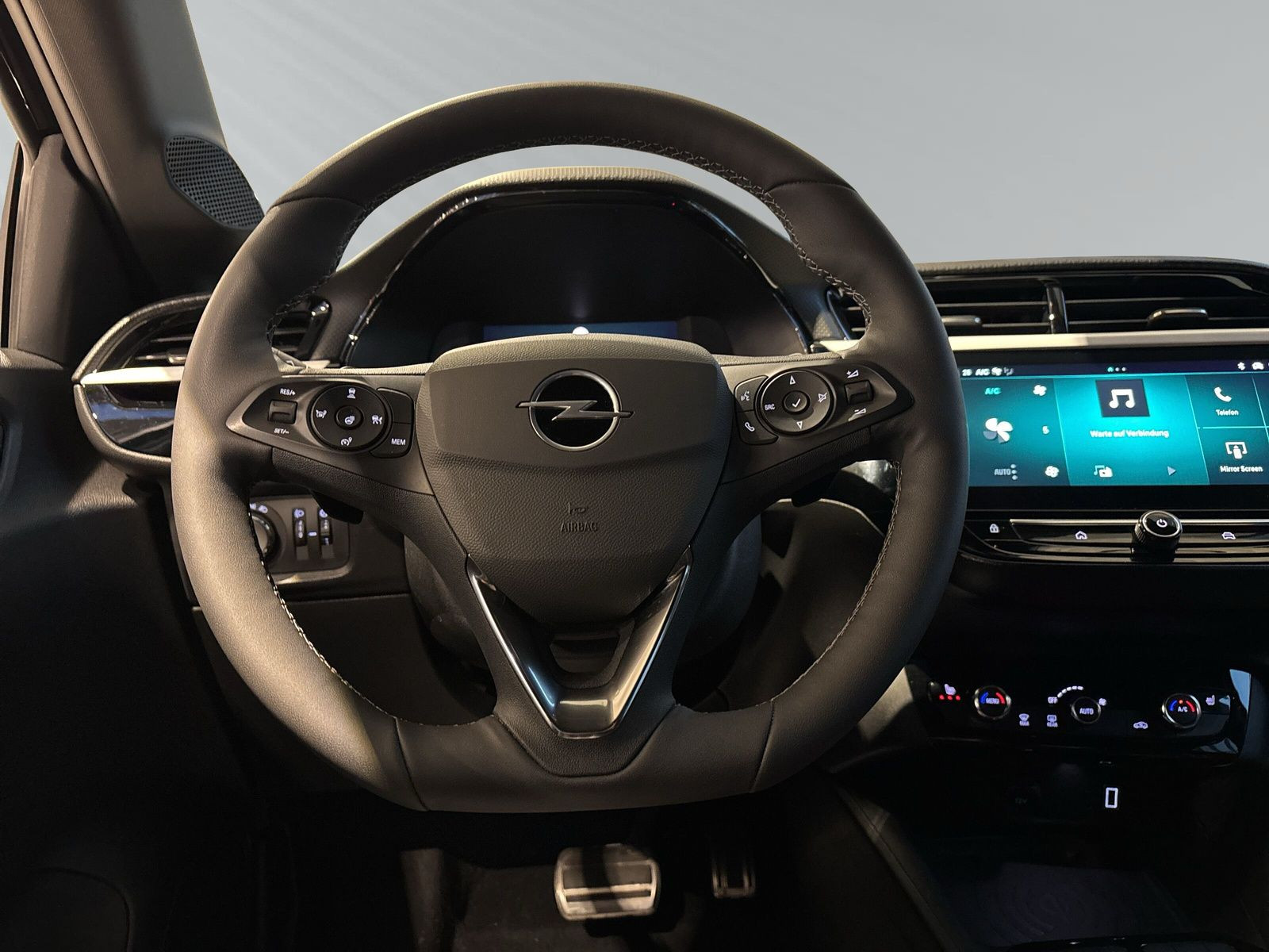 Corsa F GS 1.2 Hybrid 48V 100kW eDCT6+SHZ+LHZ+NAVI+++