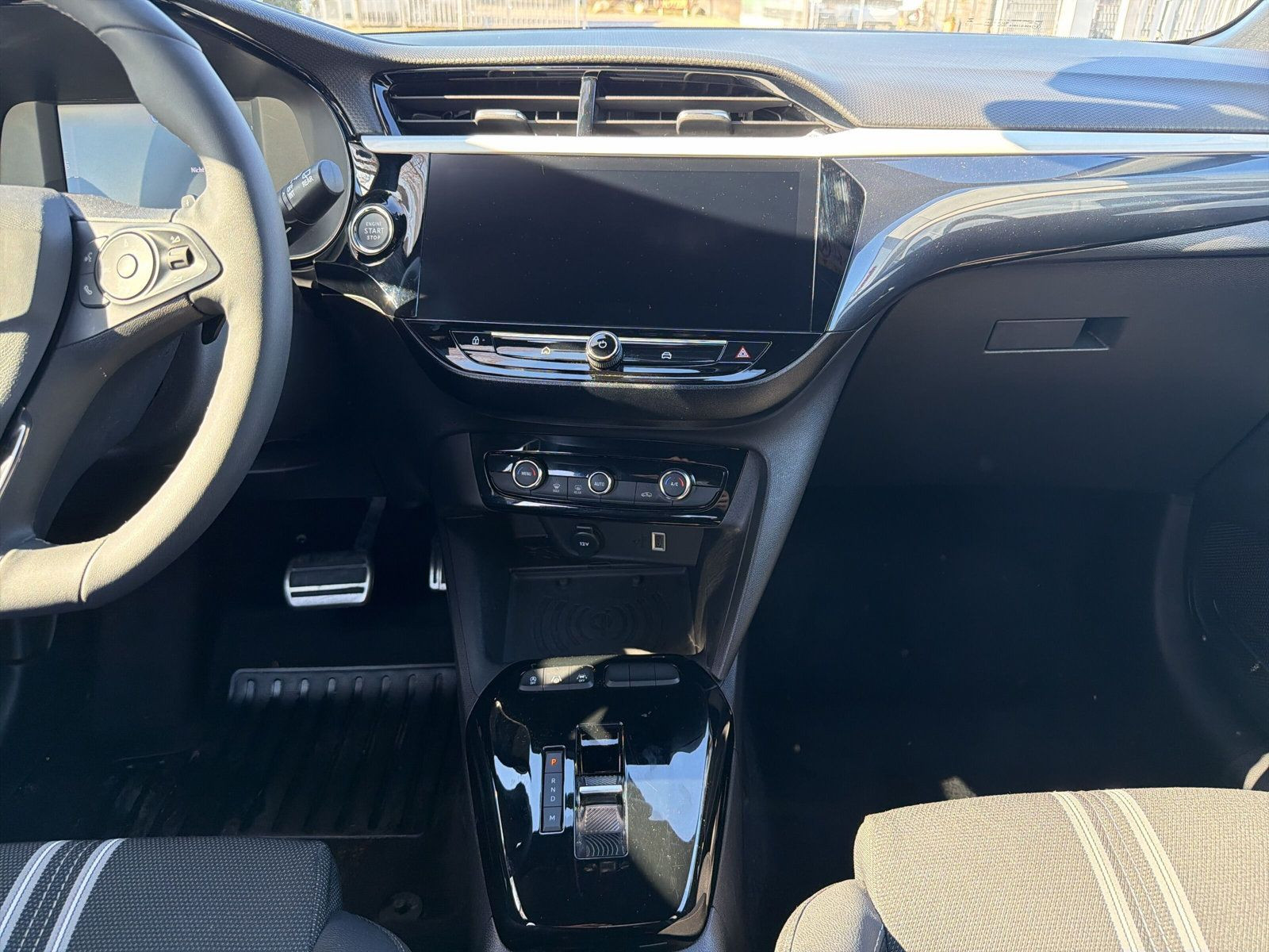 Corsa F GS 1.2 Hybrid 48V 100kW eDCT6 AppleCar++