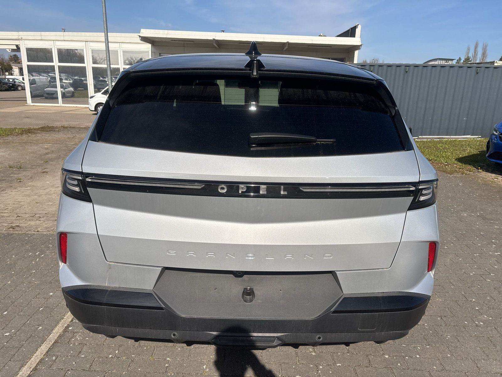 Grandland B GS 1.2 HYBRID KLIMA+PDC+KAMERA+SHZ++