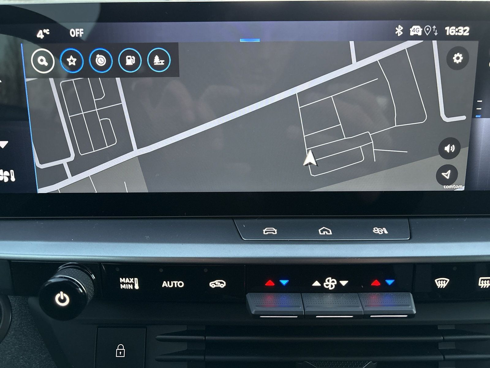 Grandland B Edition 1.2 Hybrid 48V 100kW eDCT6+SHZ+LHZ+NAVI++