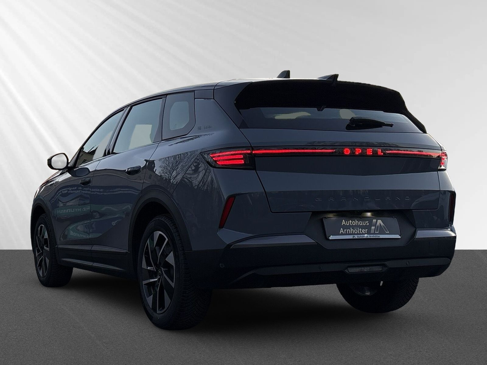 Grandland B Edition 1.2 Hybrid 48V 100kW eDCT6+SHZ+LHZ+NAVI++