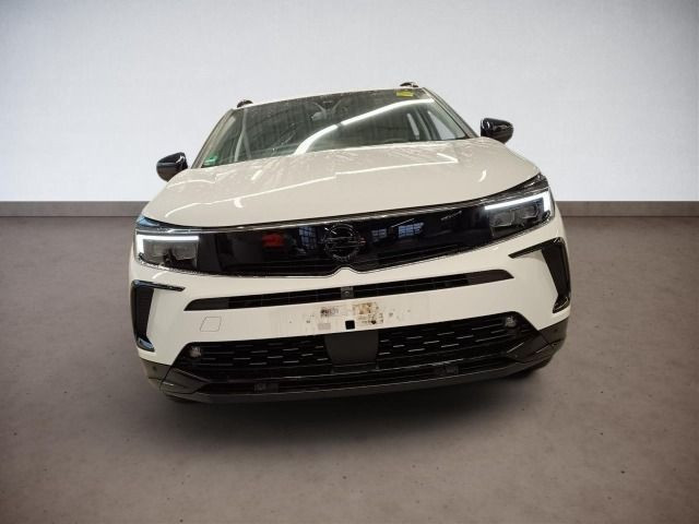 Grandland GS 1.2 Turbo +AT8+SHZ+LHZ+CARPLAY+PDC+