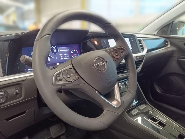 Grandland GS 1.2 Turbo +AT8+SHZ+LHZ+CARPLAY+PDC+