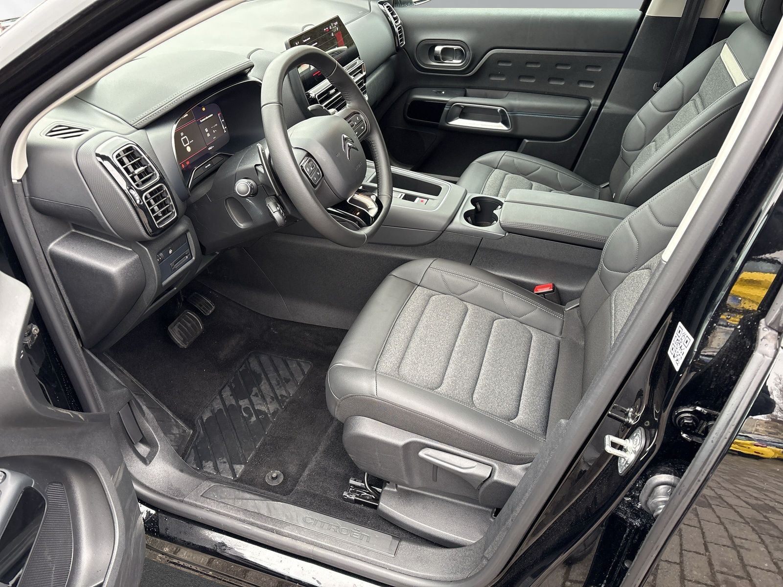 C5 Aircross Plus Hybrid145 E-DSC6+PDC+NAVIGATION