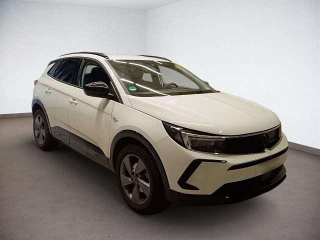 Grandland GS 1.2 Turbo +AT8+SHZ+LHZ+CARPLAY+PDC+