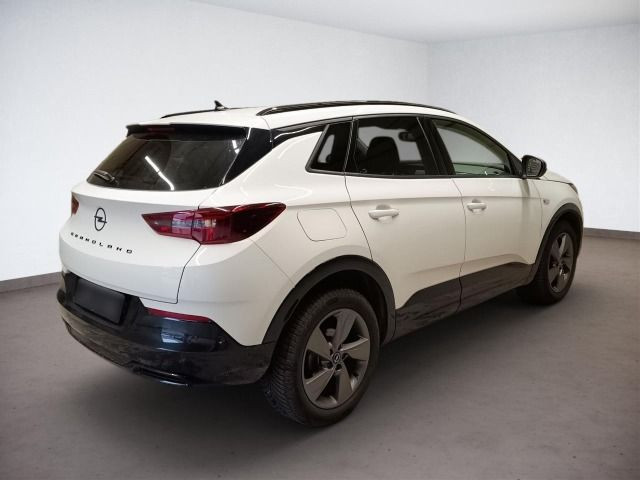 Grandland GS 1.2 Turbo +AT8+SHZ+LHZ+CARPLAY+PDC+