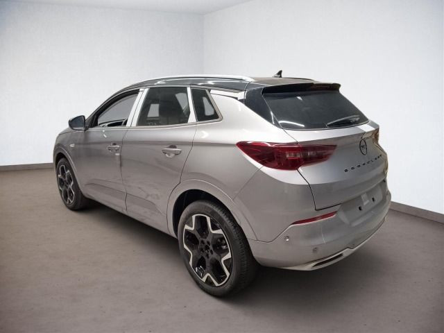 Grandland Ultimate 1.2 Turbo+KAMERA+PDC+CARPLAY+