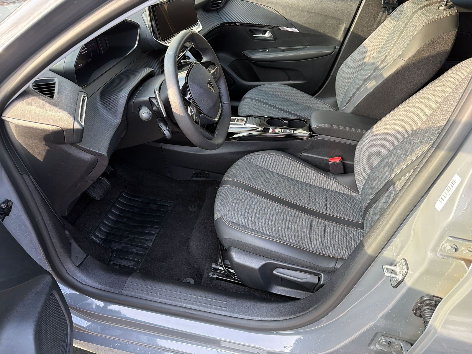 208 Allure Hybrid 110E-DSC6+KAMERA+KLIMA