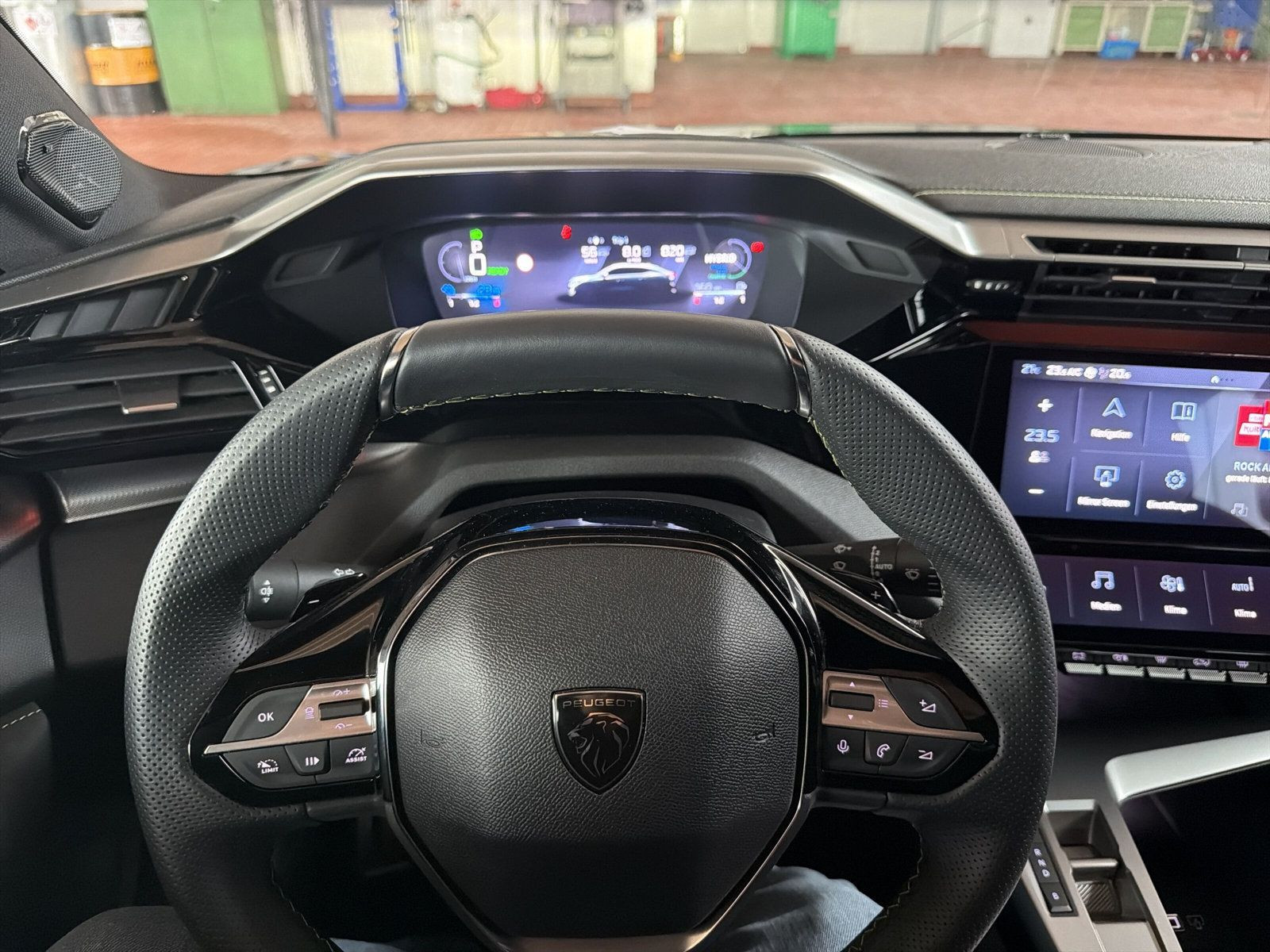 408 GT Plug.In Hybrid225 E-EAT8+KAMERA++