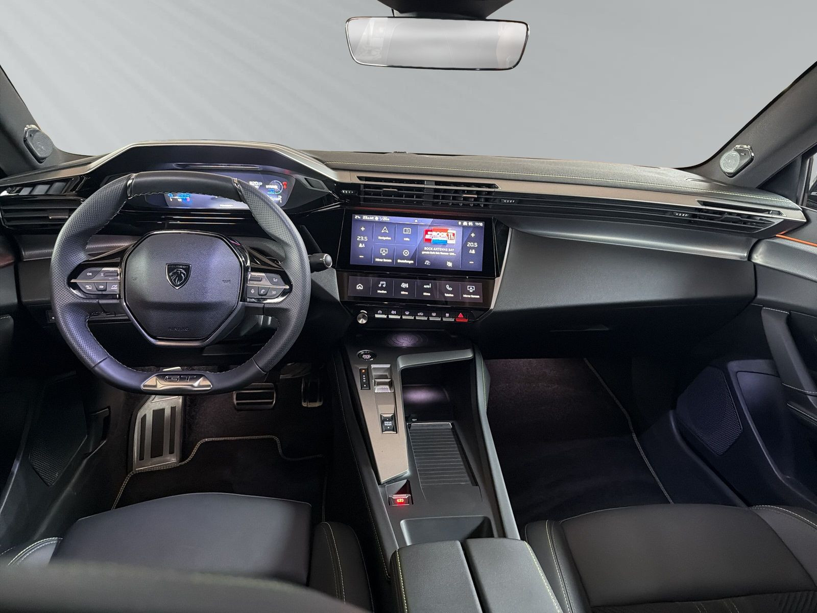 408 GT Plug.In Hybrid225 E-EAT8+KAMERA++