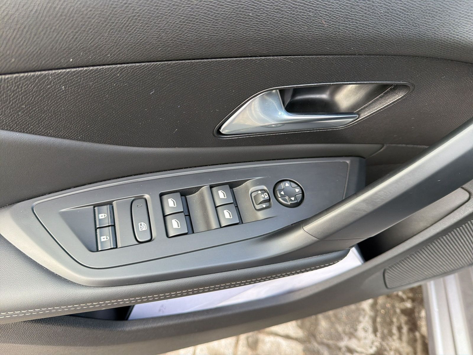 308 Peugeot SW Allure Hybrid145 E-DSC6+Allwetter