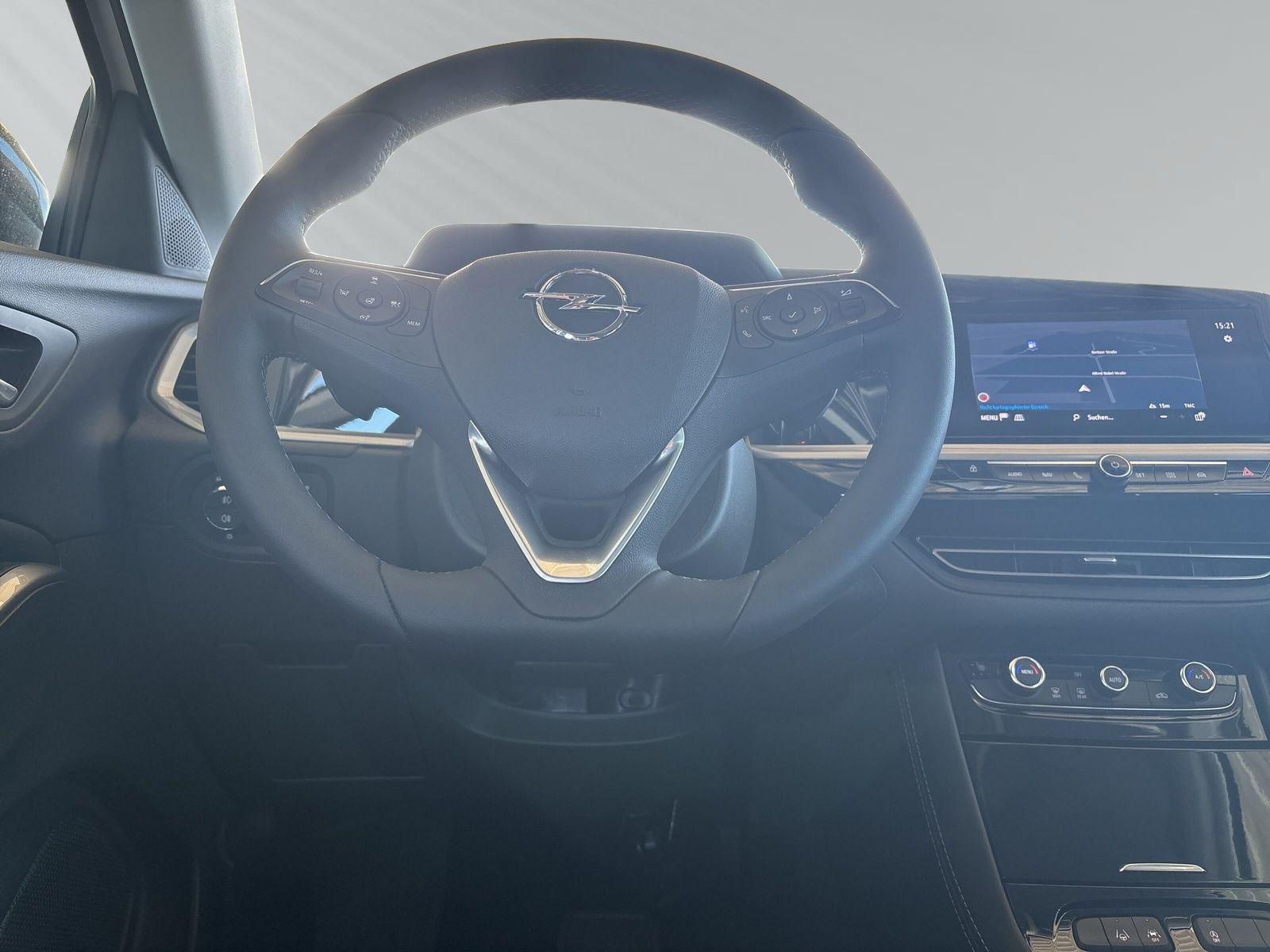 Grandland 1.2 GS KLIMA+PDC+KAMERA+SHZ+LHZ+AT8+++