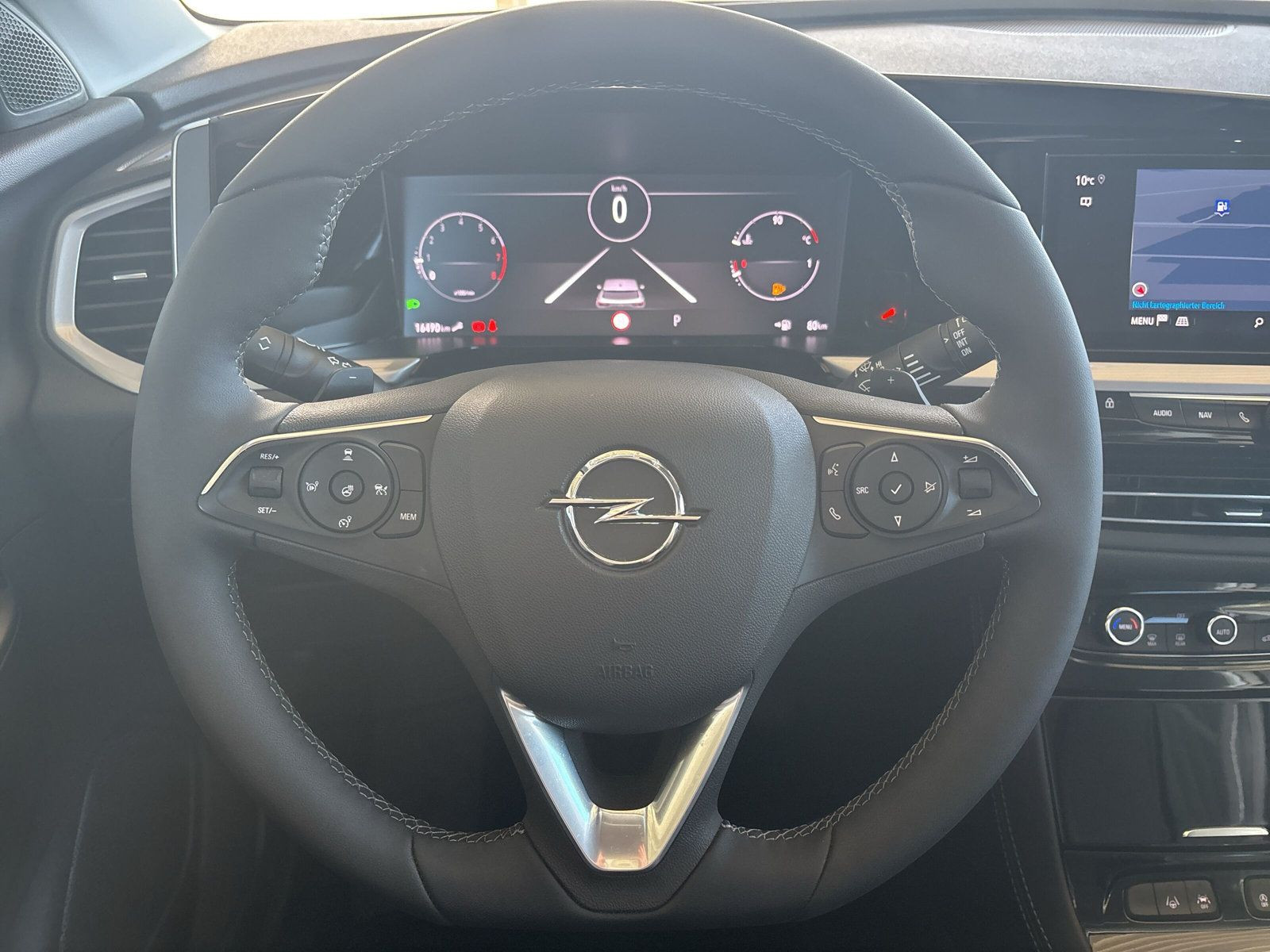 Grandland 1.2 GS KLIMA+PDC+KAMERA+SHZ+LHZ+AT8+++