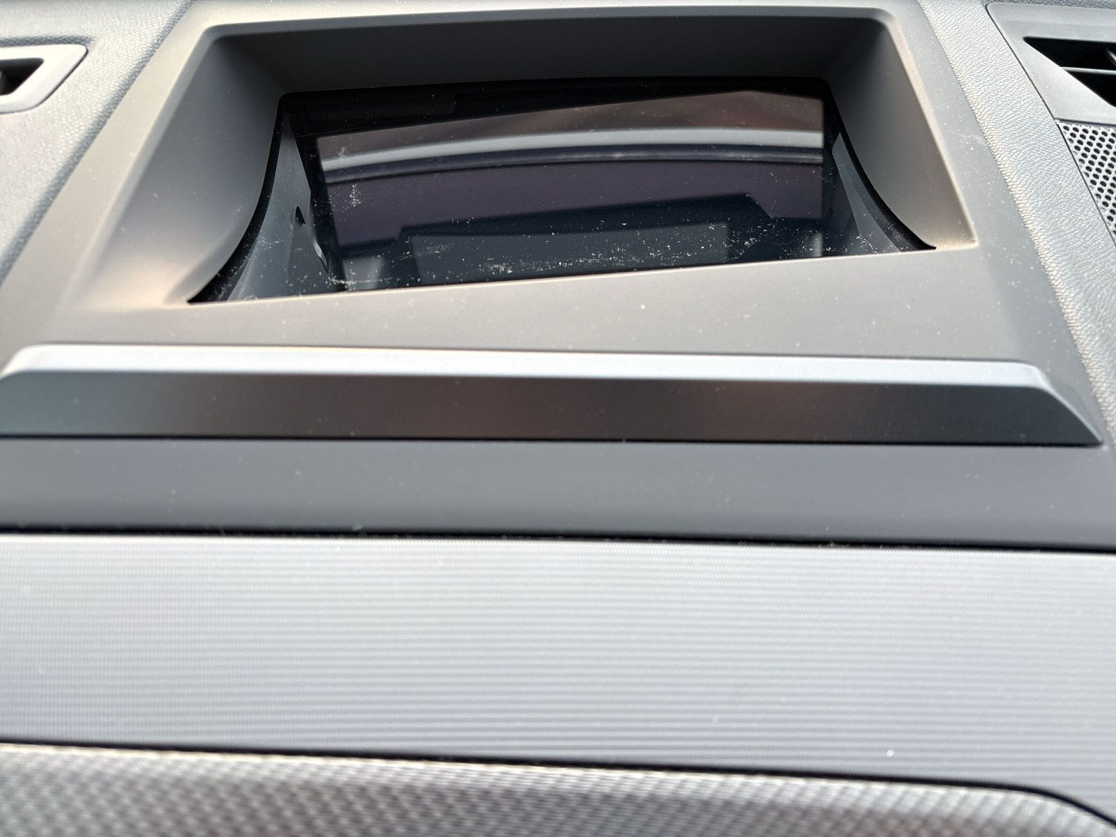 Grandland B GS 1.2 Hybrid 48V eDCT6+SHZ+LHZ+NAVI