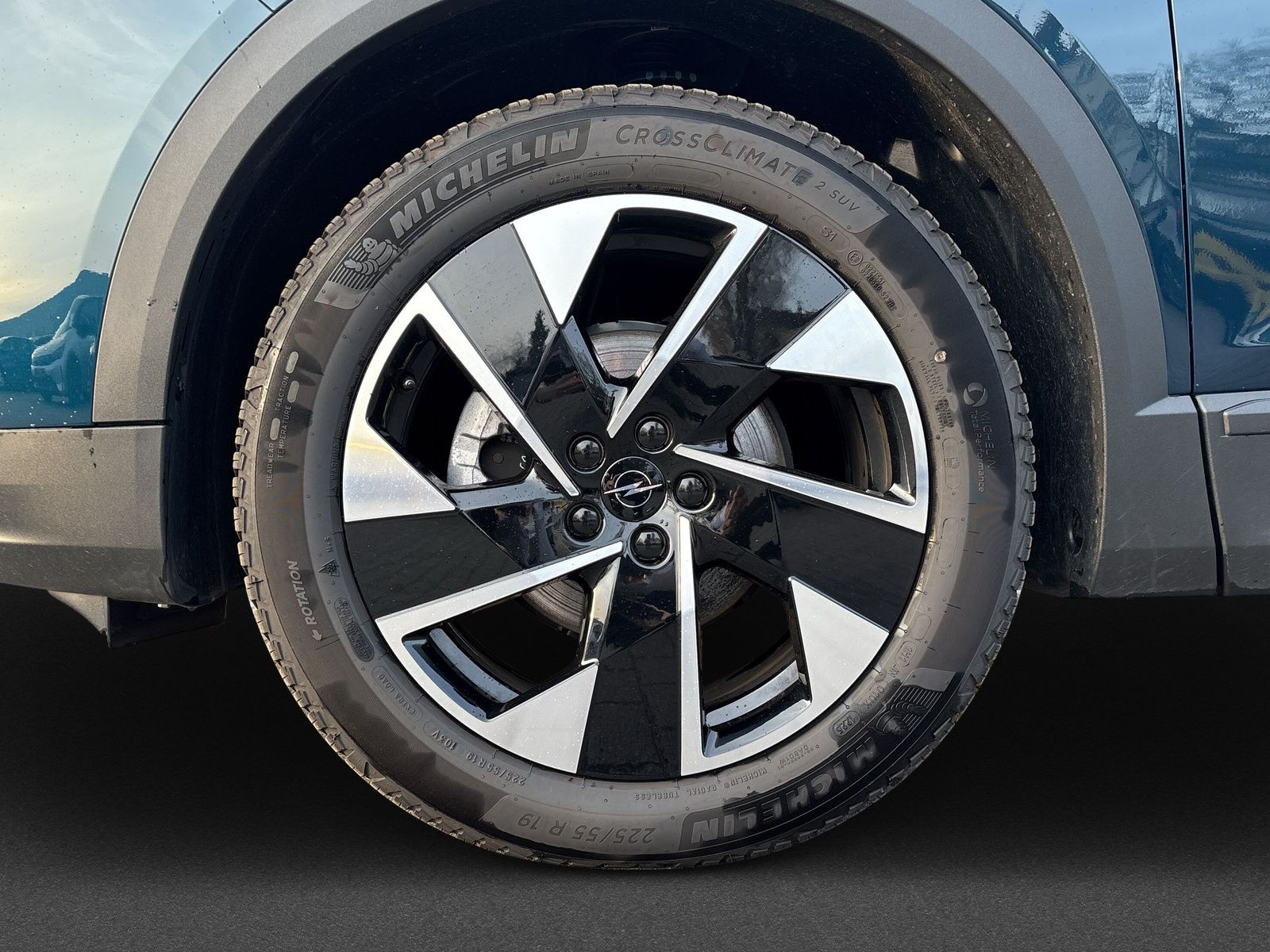 Grandland B GS 1.2 Hybrid 48V eDCT6+SHZ+LHZ+NAVI