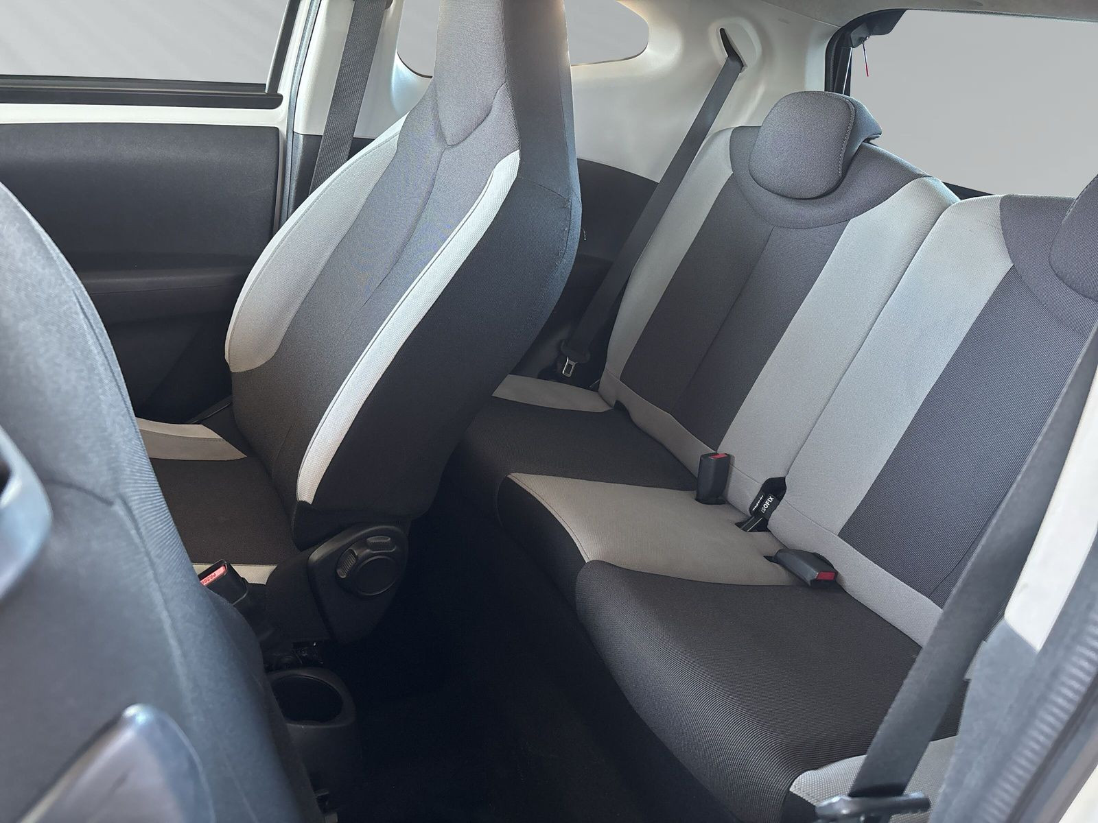 Aygo 1.0 X-PLAY TOUCH NAVI+KLIMA+PDC+KAMERA++