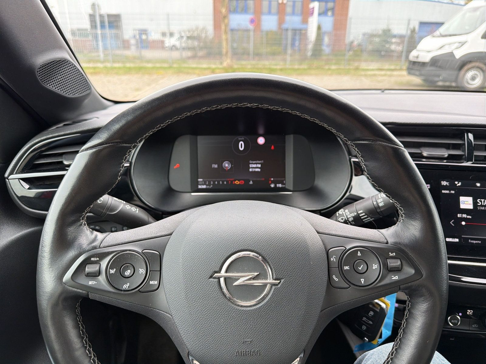 Corsa  +KAMERA+SZH+LENKRADHEIZUNG+BLUETOOTH