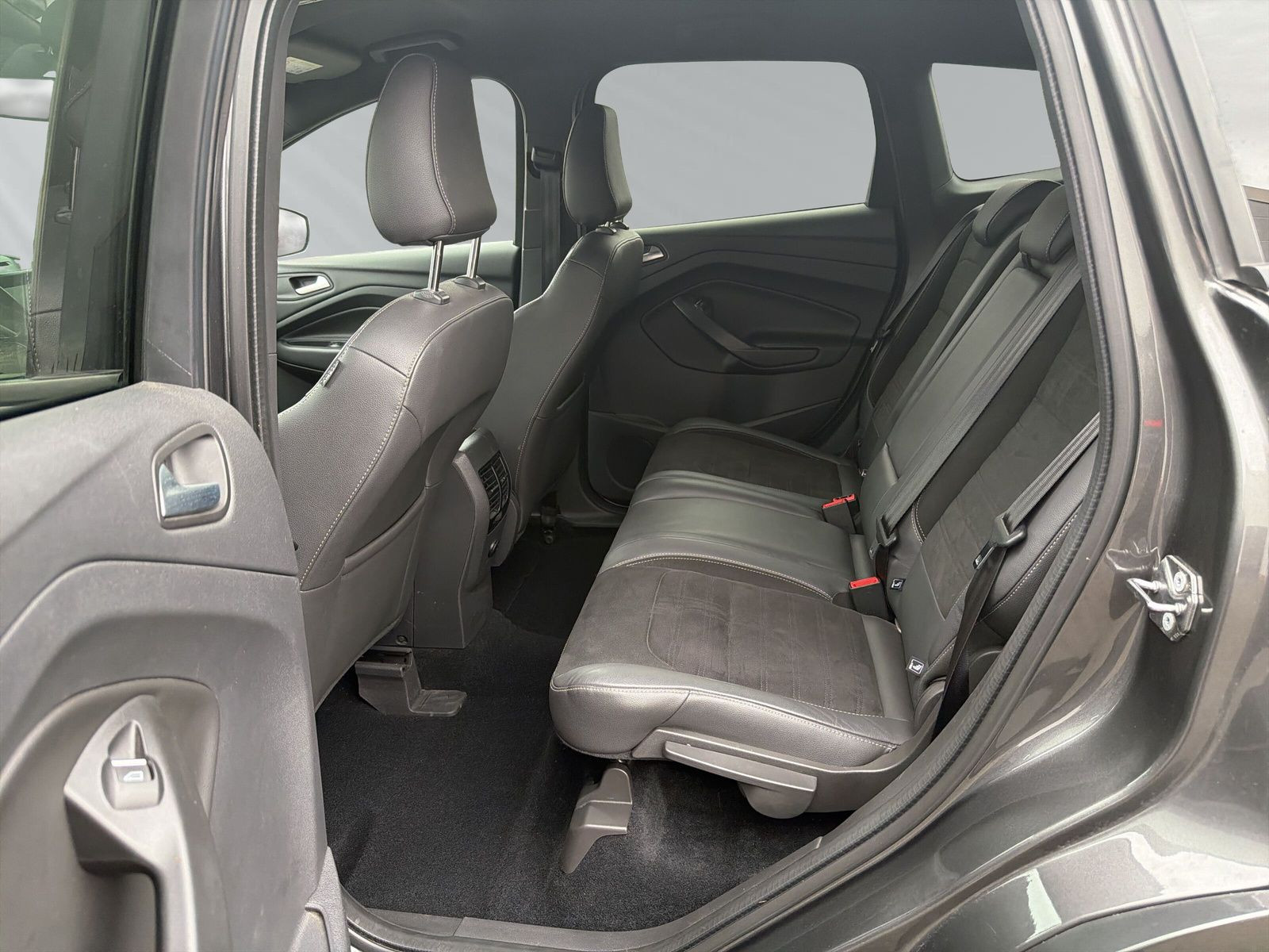 Kuga 1.5 EcoBoost ST-Line 4x4S/S+SHZ+ALLWETTER++