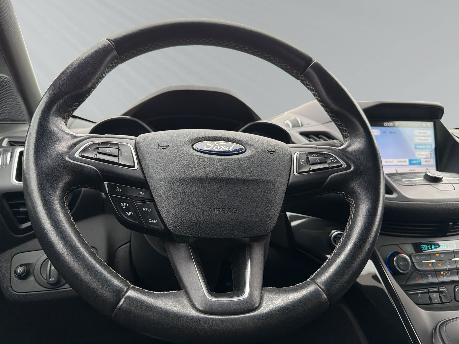 Kuga 1.5 EcoBoost ST-Line 4x4S/S+SHZ+ALLWETTER++