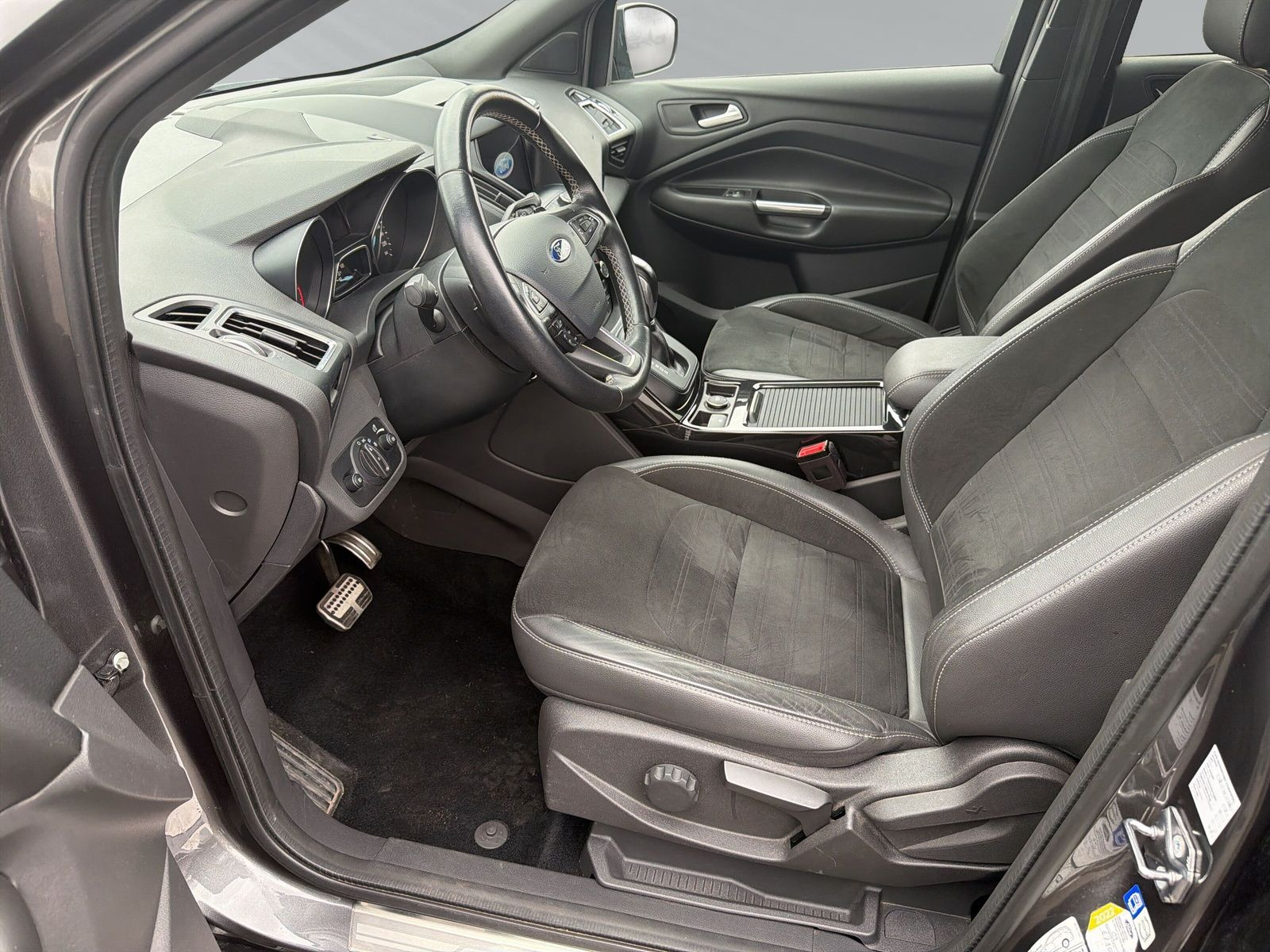 Kuga 1.5 EcoBoost ST-Line 4x4S/S+SHZ+ALLWETTER++