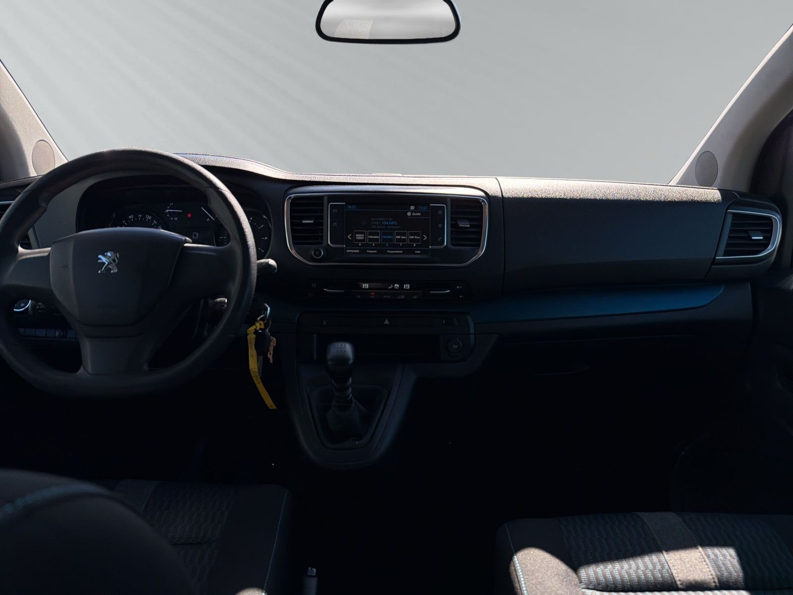 TRAVELLER 1.6 Blue HDi 115 L2 ACTIVE +AHK+PDC+AL