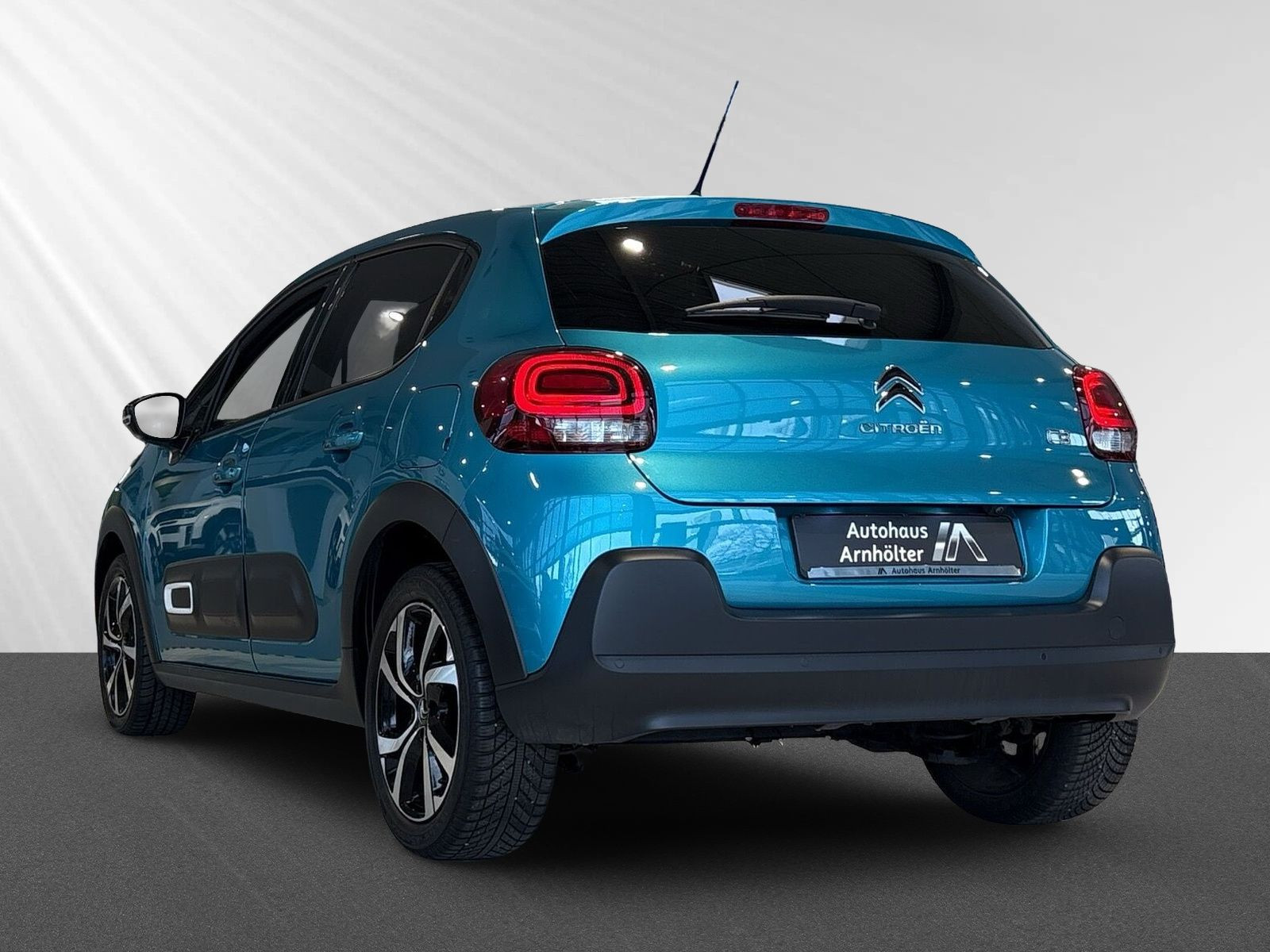 C3 SHINE PACK+ PURETECH 110+CARPLAY+CAM+PDC+SHZ+