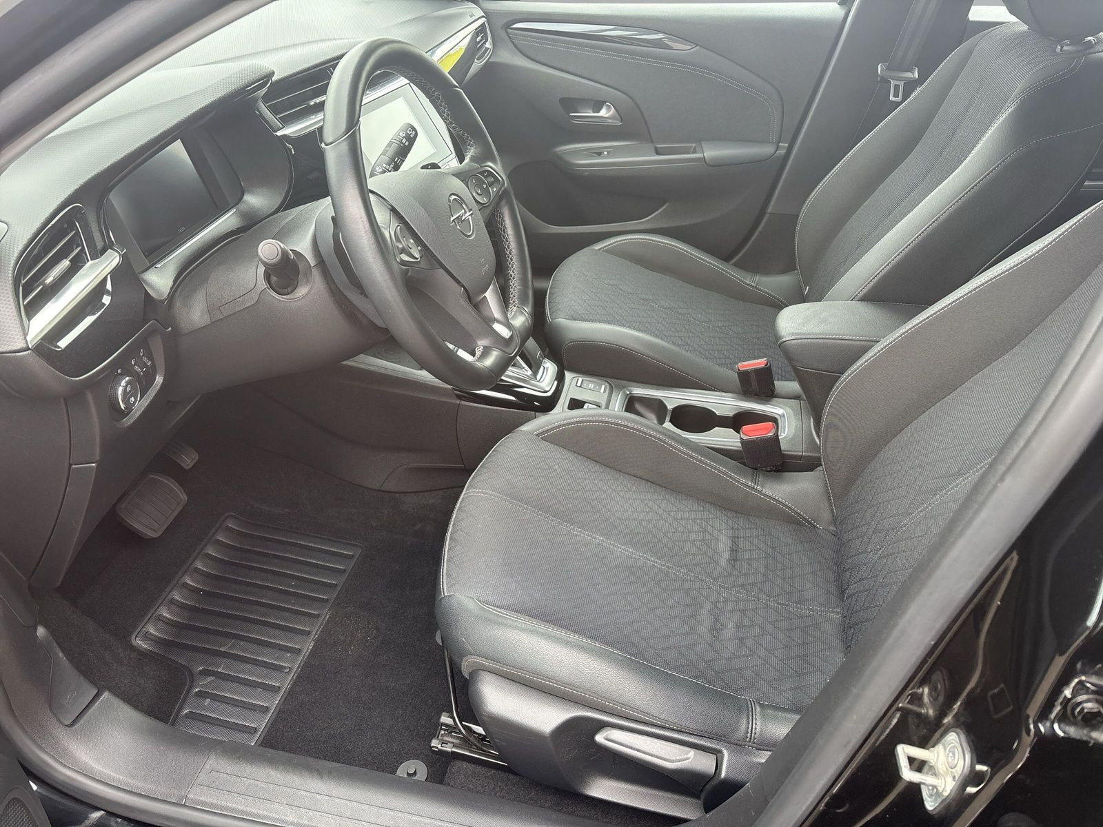 CORSA F 1.2 ELEGANCE KLIMA+PDC+KAMERA+SHZ+LHZ+AT