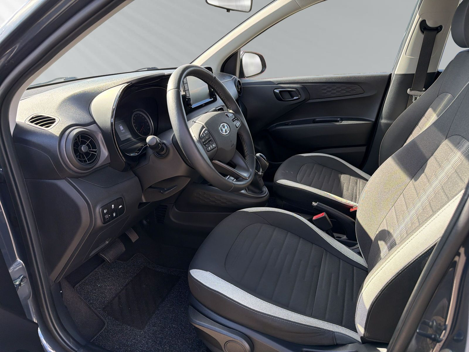 i10 1.2 84PS A/T TREND +CARPLAY+ALLWETTER+SITZHZ