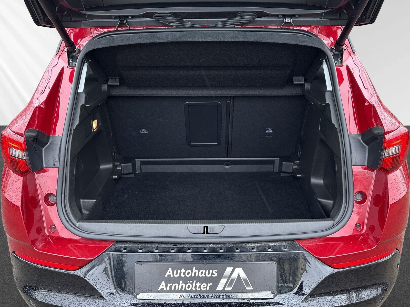 Grandland GS 1.2 Turbo S/S 96KW AT8+SHZ+LHZ+CAM+