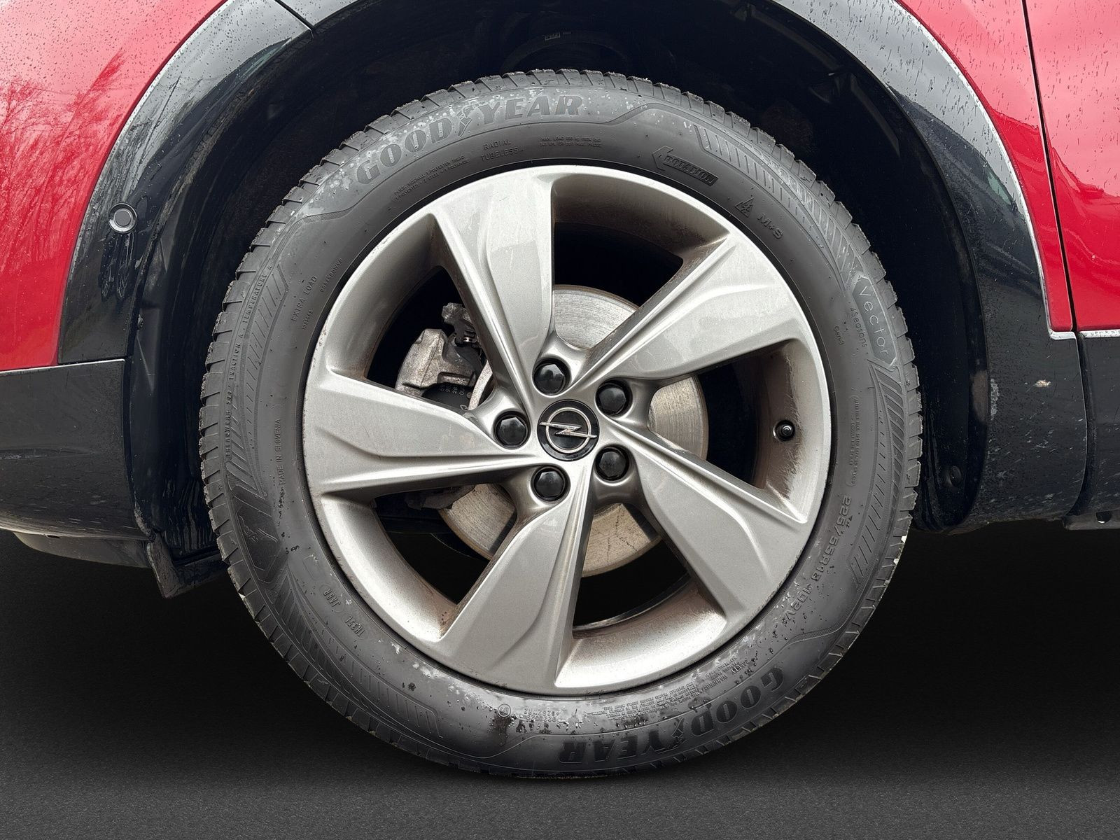 Grandland GS 1.2 Turbo S/S 96KW AT8+SHZ+LHZ+CAM+