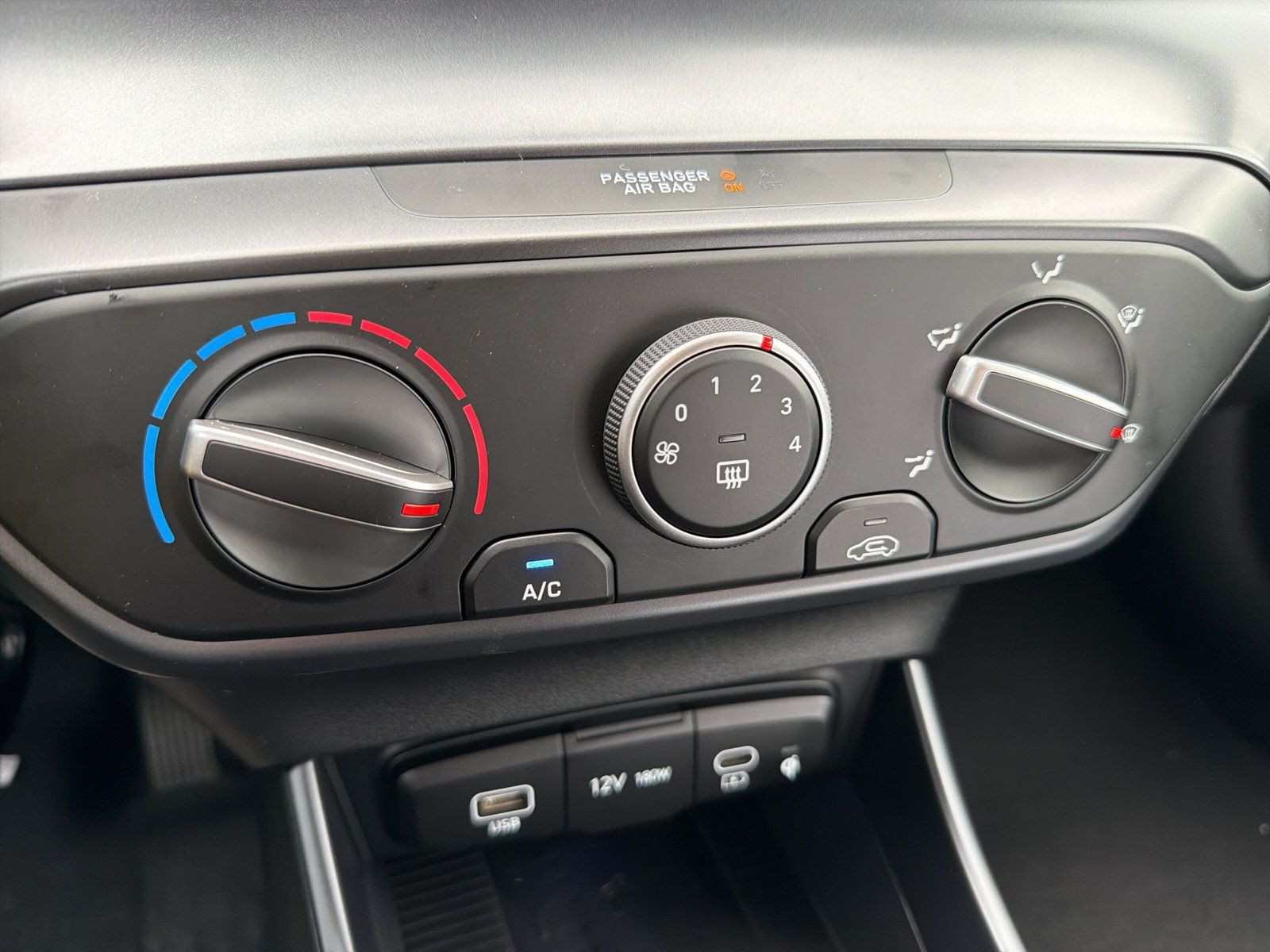 i20 MY26 1.0 T-GDI 90 PS 6-MT 2WD BLACKLINE+SHZ+