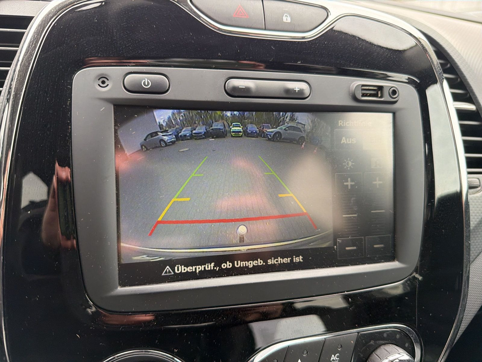 Captur 1.2 TCe 120 Luxe+AUTOMATIK+SITZHEIZ+NAVI+