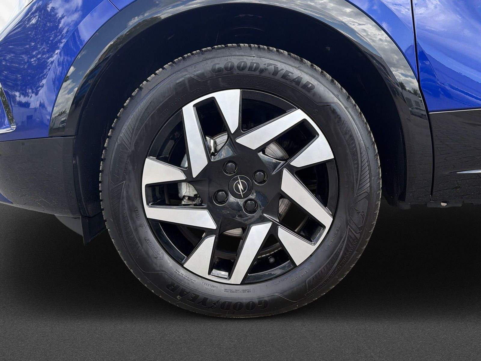 Mokka B GS 1.2 Turbo S/S 96kWAT8+KAMERA+SHZ+BLUE