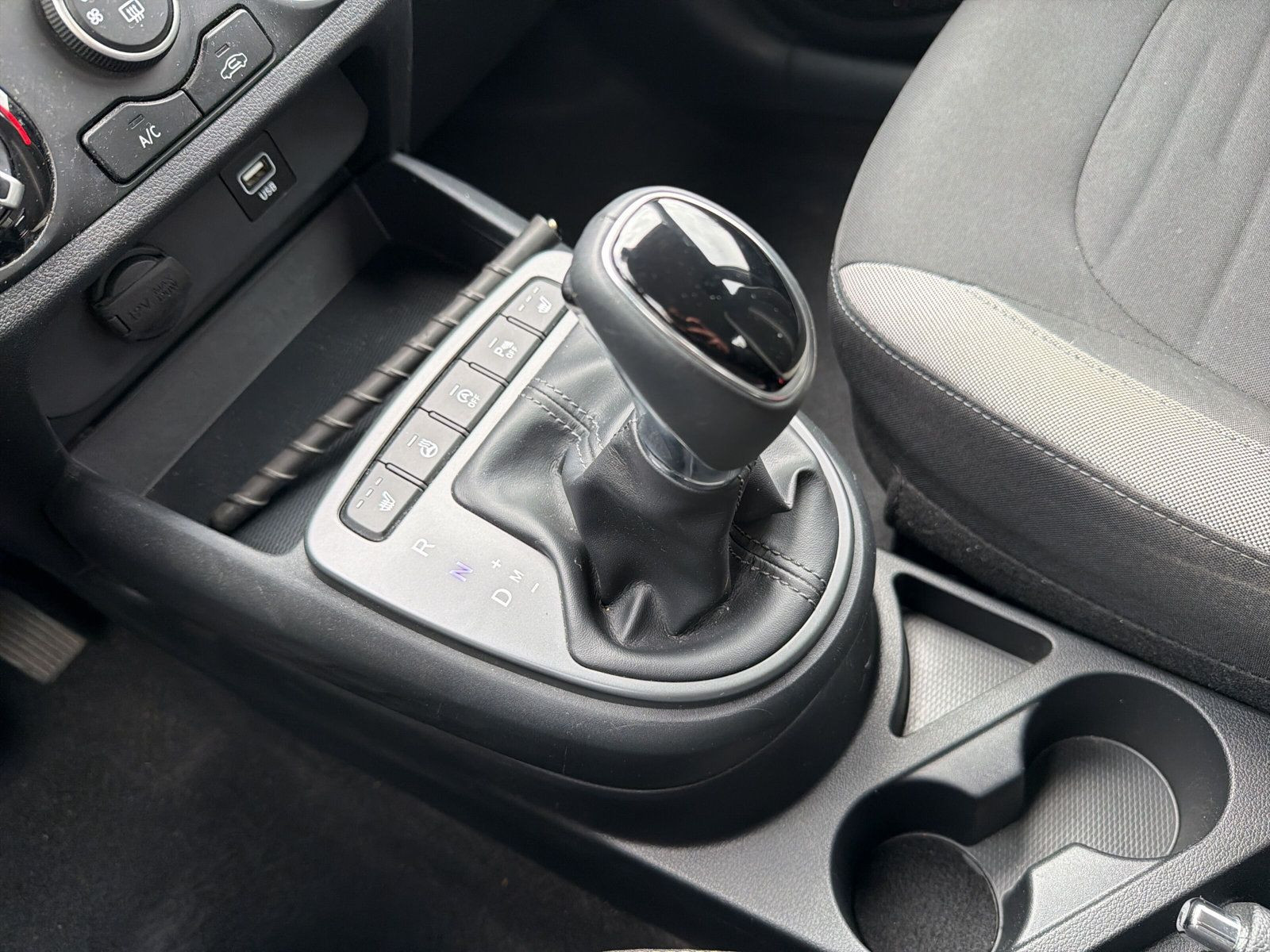 i10 1.0 Trend+AUTO+SITZHEIZ+PDC+LENKHEIZ+APPLECA