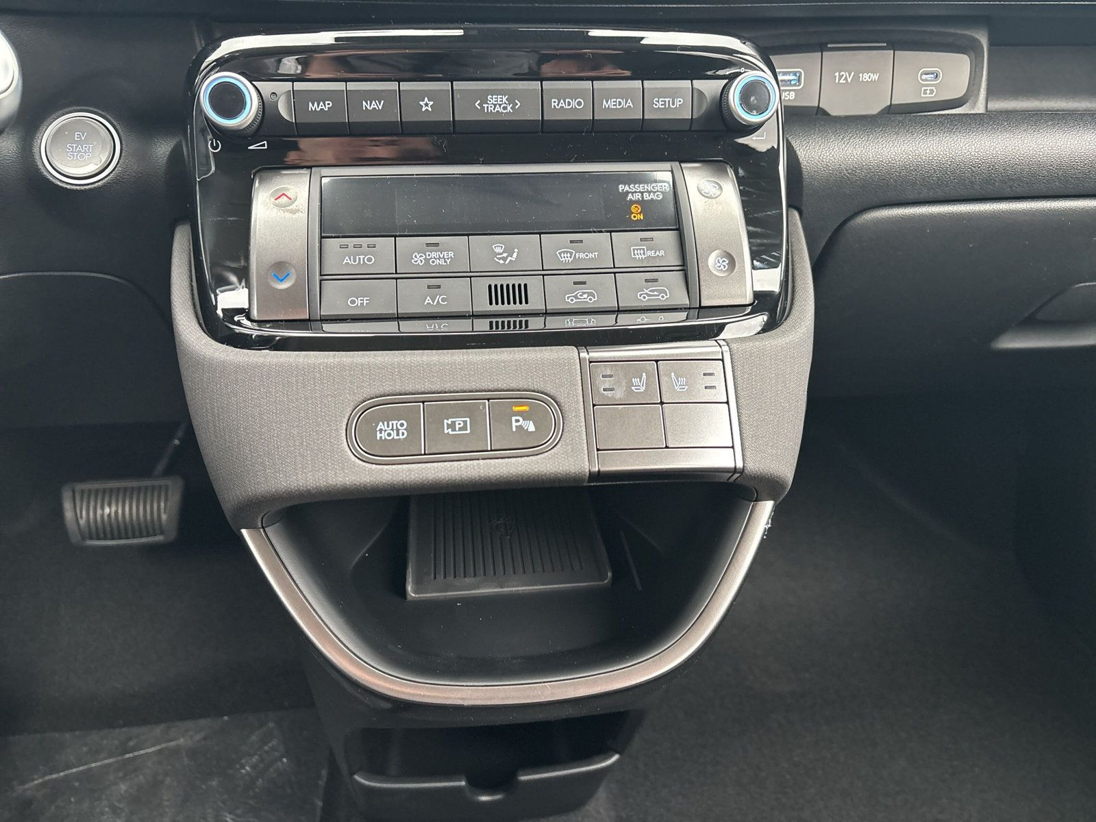 INSTER EV MY25 42 kWh 97 PS TREND Effizienz-P+NAV