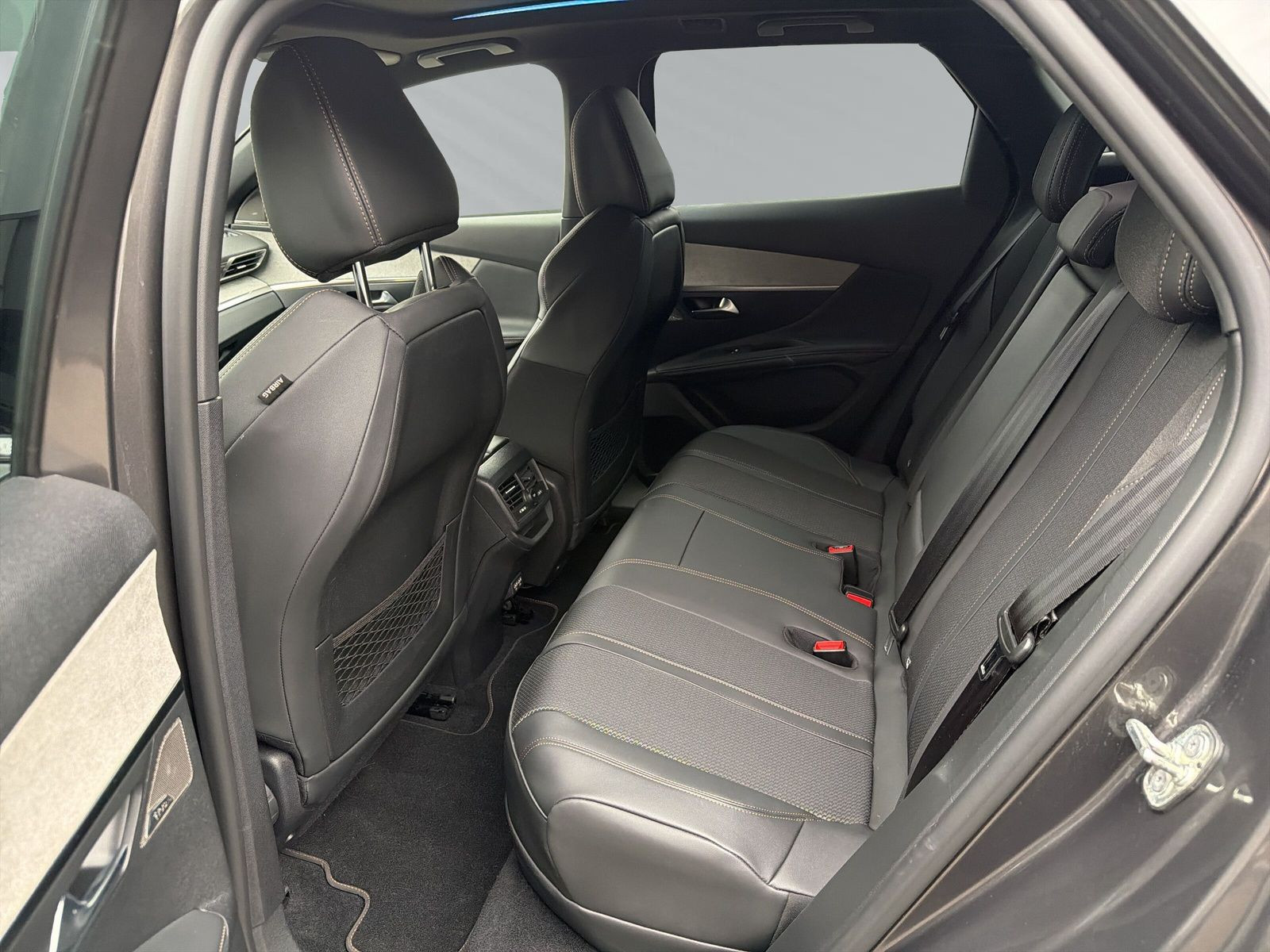 3008  1.6 Hybrid 4 300 Plug-In+KAMERA +