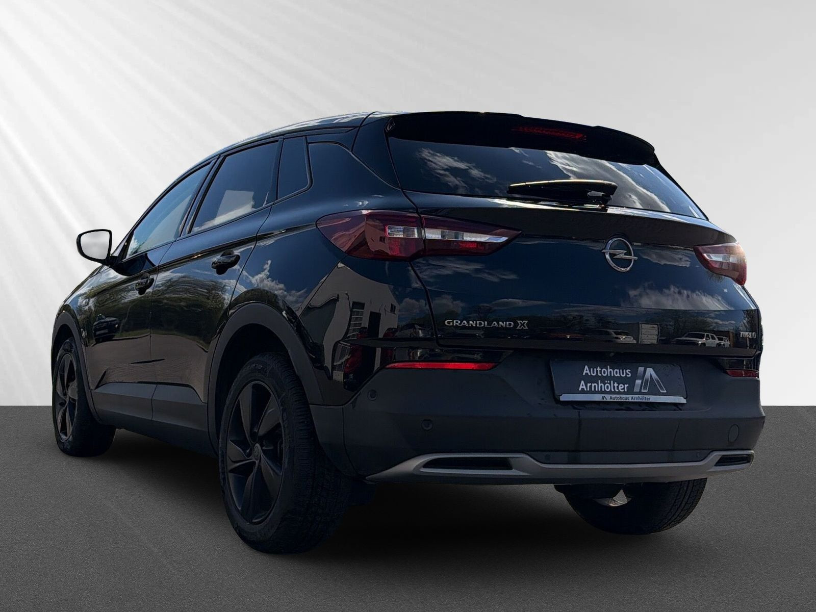 Grandland X 1.2 T INNOVATION+SHZ+LHZ+KAMERA+LED+