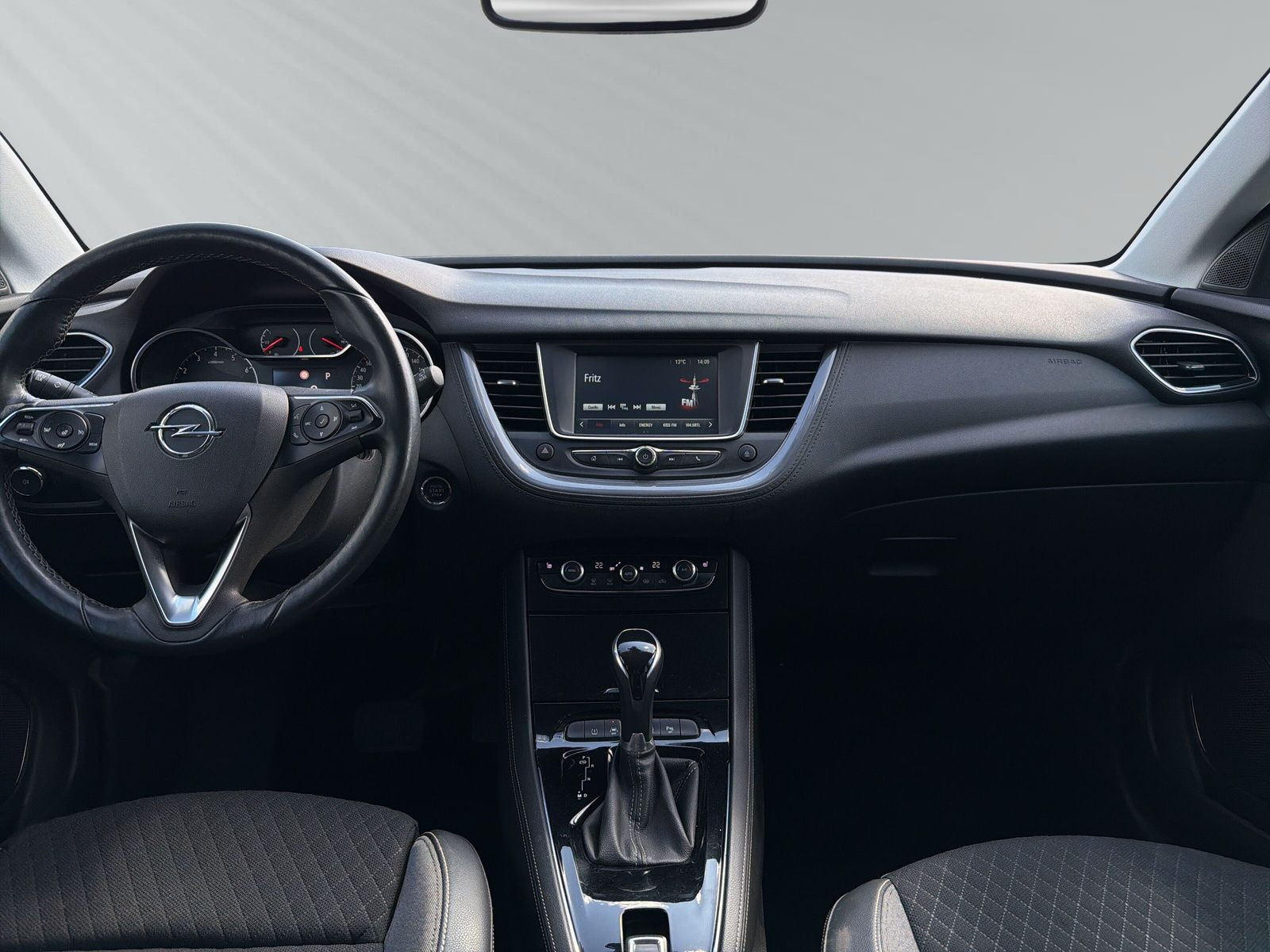 Grandland X 1.2 T INNOVATION+SHZ+LHZ+KAMERA+LED+