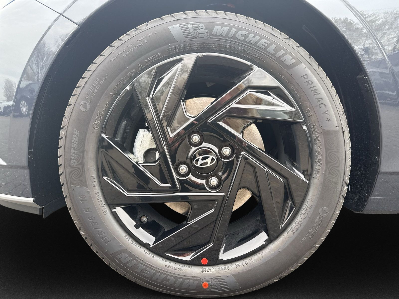 i20 MY26 1.0 T-GDI 90 PS 7DCT Blackline+BOSE+NAV