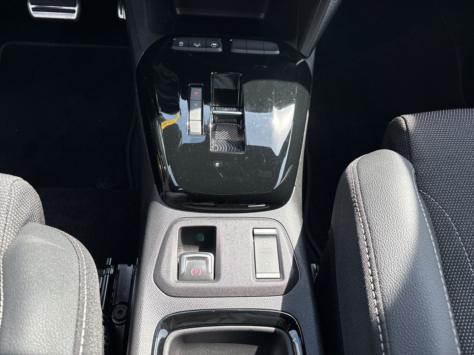 Corsa F GS 1.2 Hybrid 48V 81KW eDCT6+SHZ+LHZ+KAM