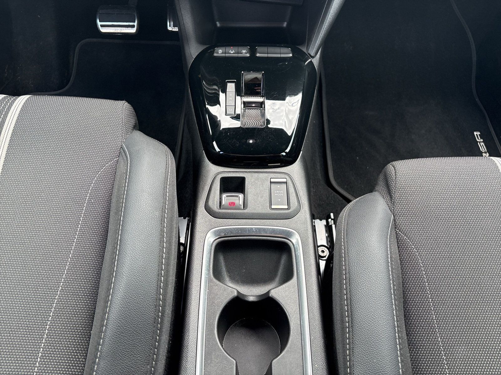 Corsa F GS 1.2 Turbo S/S 74KWAT8+SHZ+LHZ+KAMERA+