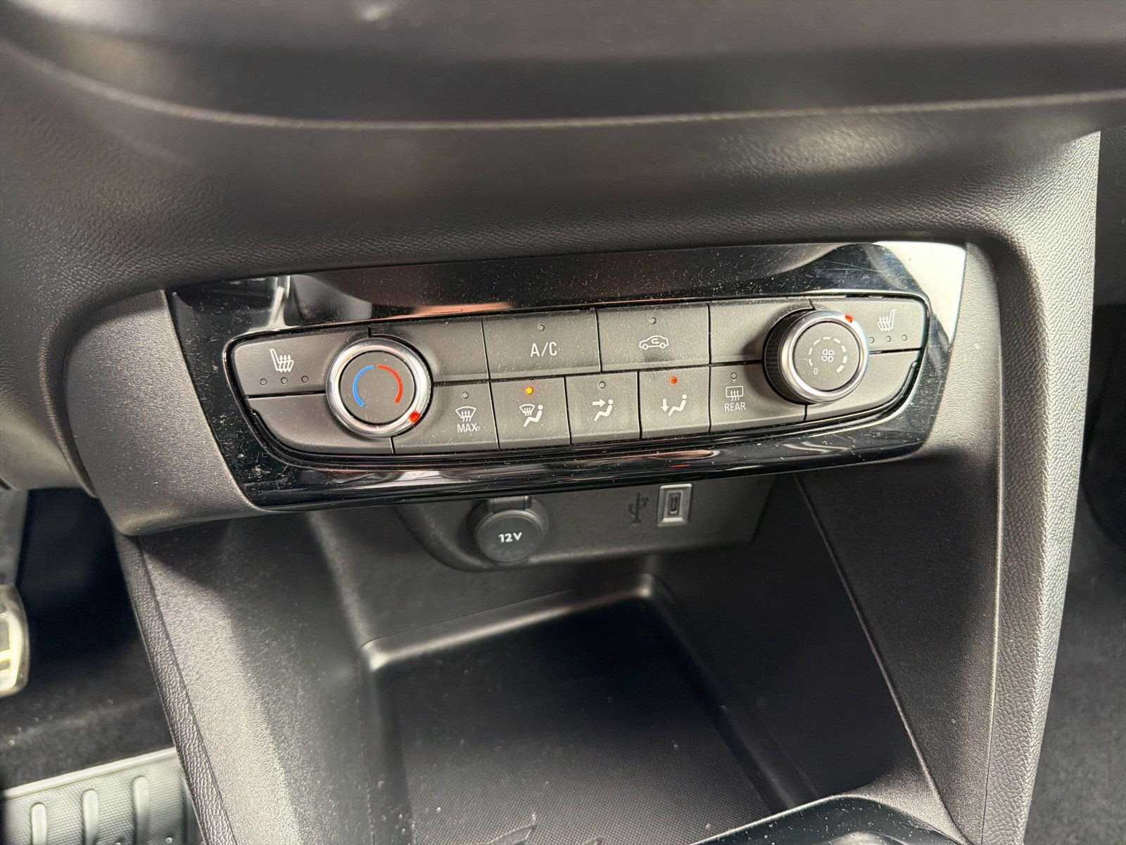 Corsa F GS 1.2 Hybrid 48V 100PS eDCT6+ALLWETTER+