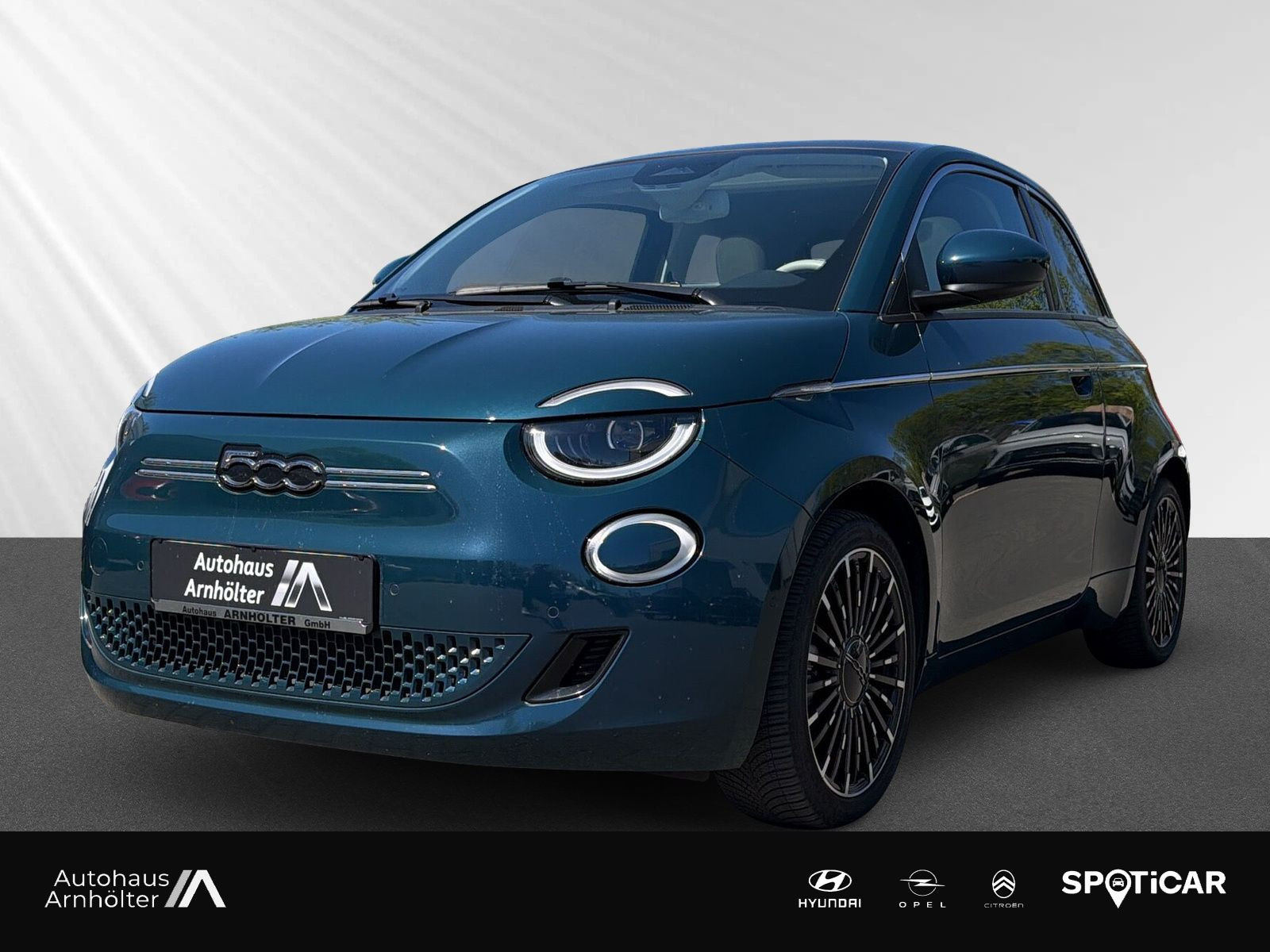 500e MJ22 42kWh laPrima  +SHZ+PANO+KLIMAAUTO+ALL