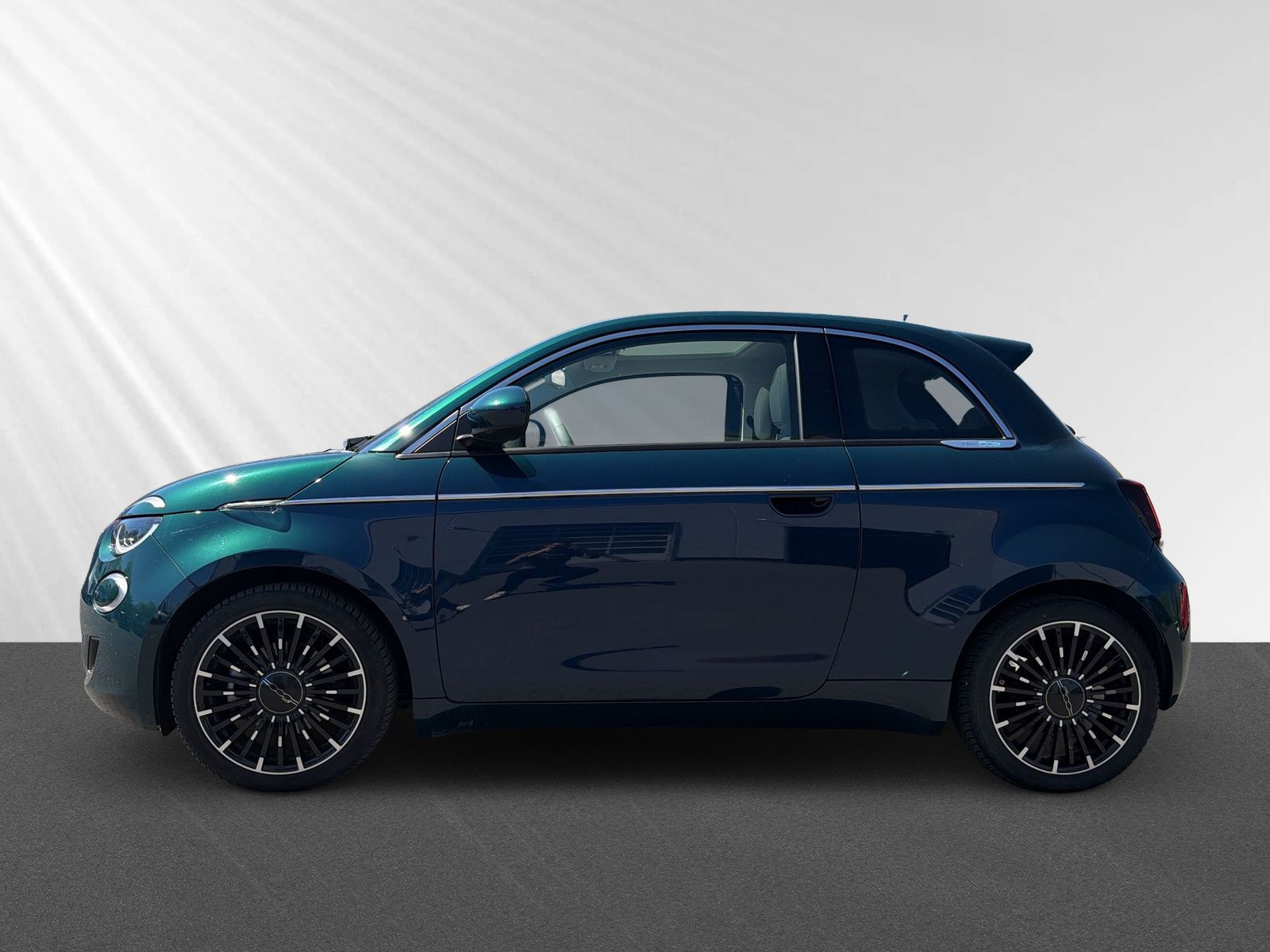 500e MJ22 42kWh laPrima  +SHZ+PANO+KLIMAAUTO+ALL