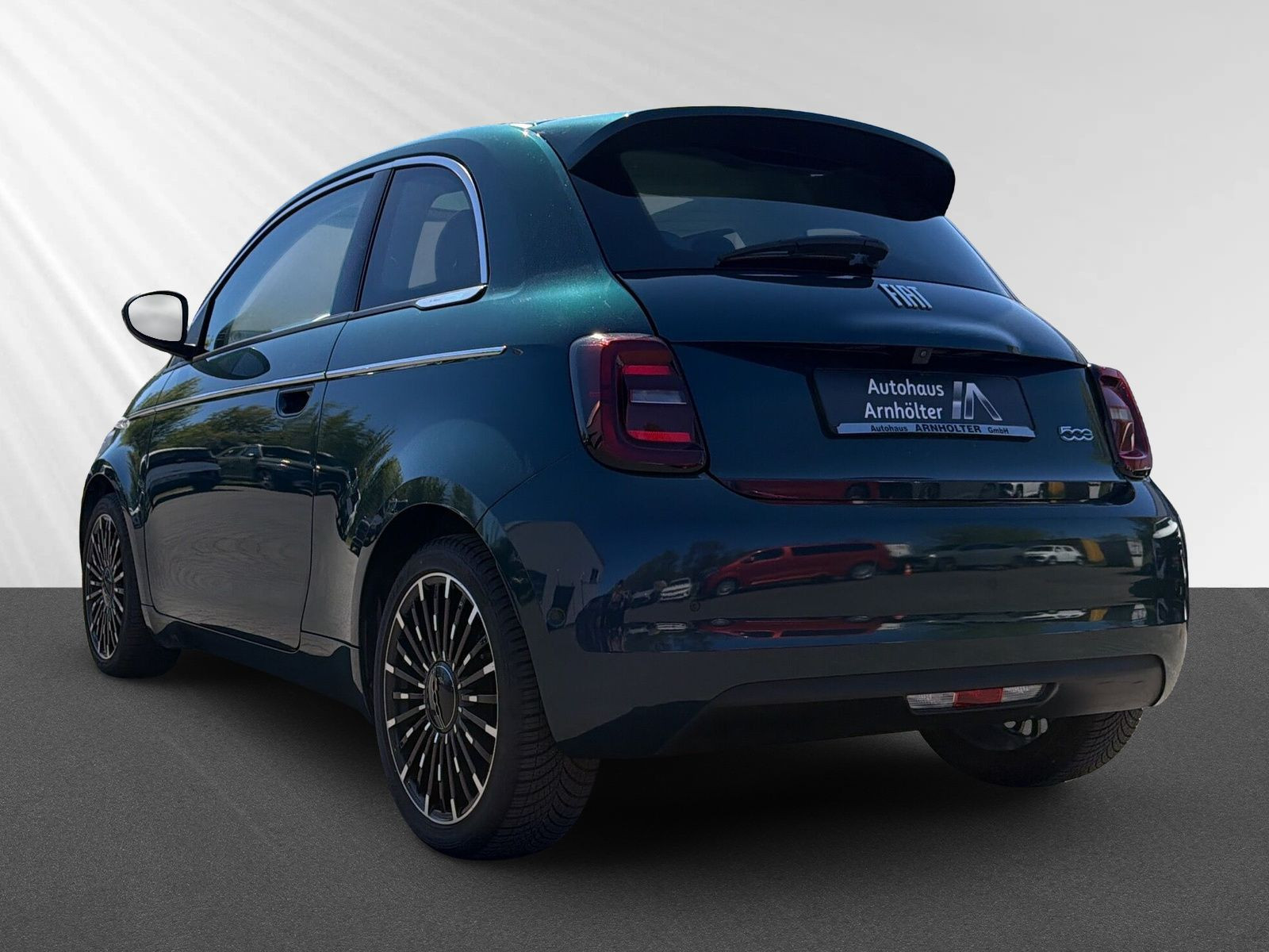 500e MJ22 42kWh laPrima  +SHZ+PANO+KLIMAAUTO+ALL