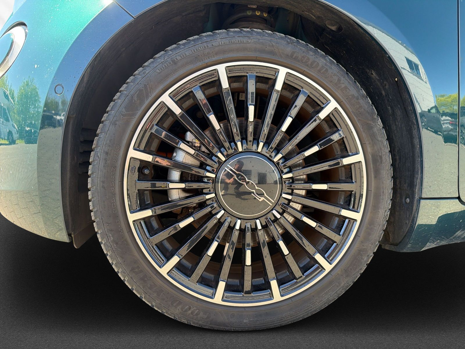 500e MJ22 42kWh laPrima  +SHZ+PANO+KLIMAAUTO+ALL