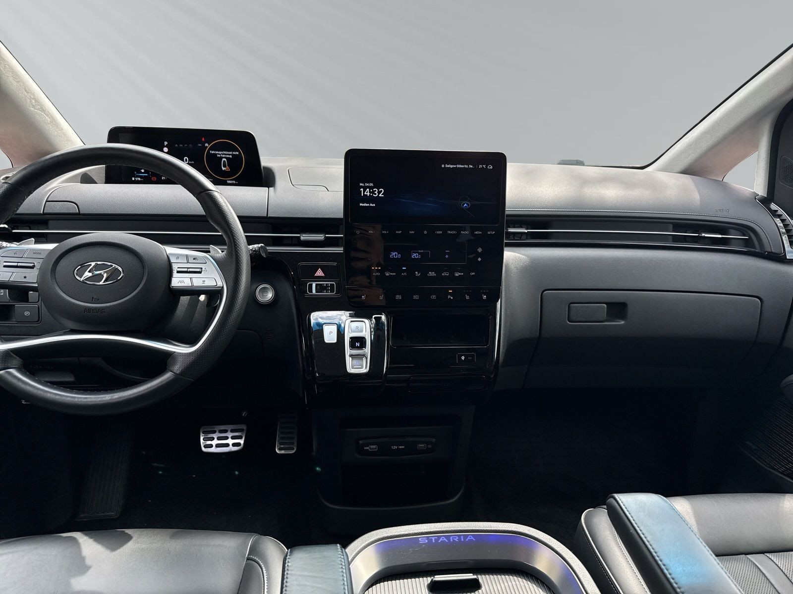Staria 7-Sitzer 2.2 CRDI 8AT 4WD SIGNATURE +NAVI