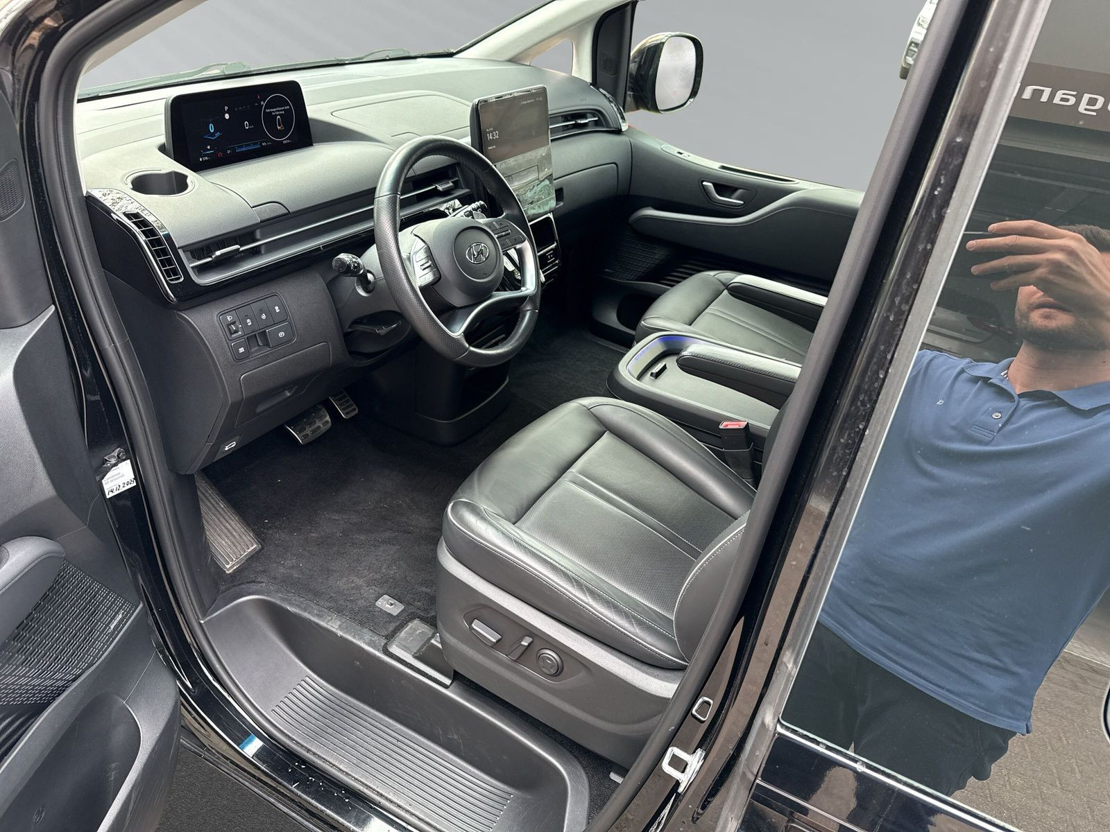 Staria 7-Sitzer 2.2 CRDI 8AT 4WD SIGNATURE +NAVI